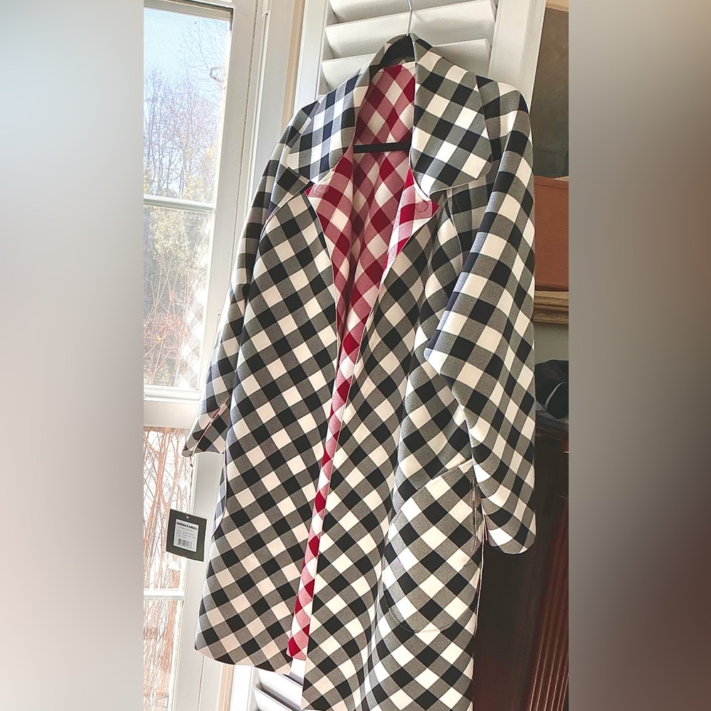 Norma Kamali Black and White Checkered Reversible Coat. Size XS. RED/WHT